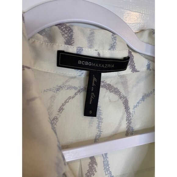 BCBG MaxAzria Taylur 100% Silk Semi-Sheer A-line Button Down Top Small - Picture 6 of 8